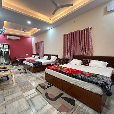 Bed and Breakfast Aashirwad Residency Ujjain Exterior foto