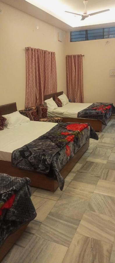 Bed and Breakfast Aashirwad Residency Ujjain Exterior foto
