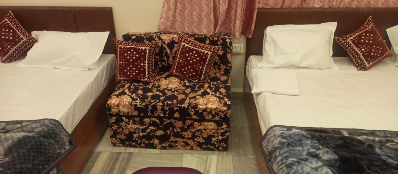 Bed and Breakfast Aashirwad Residency Ujjain Exterior foto