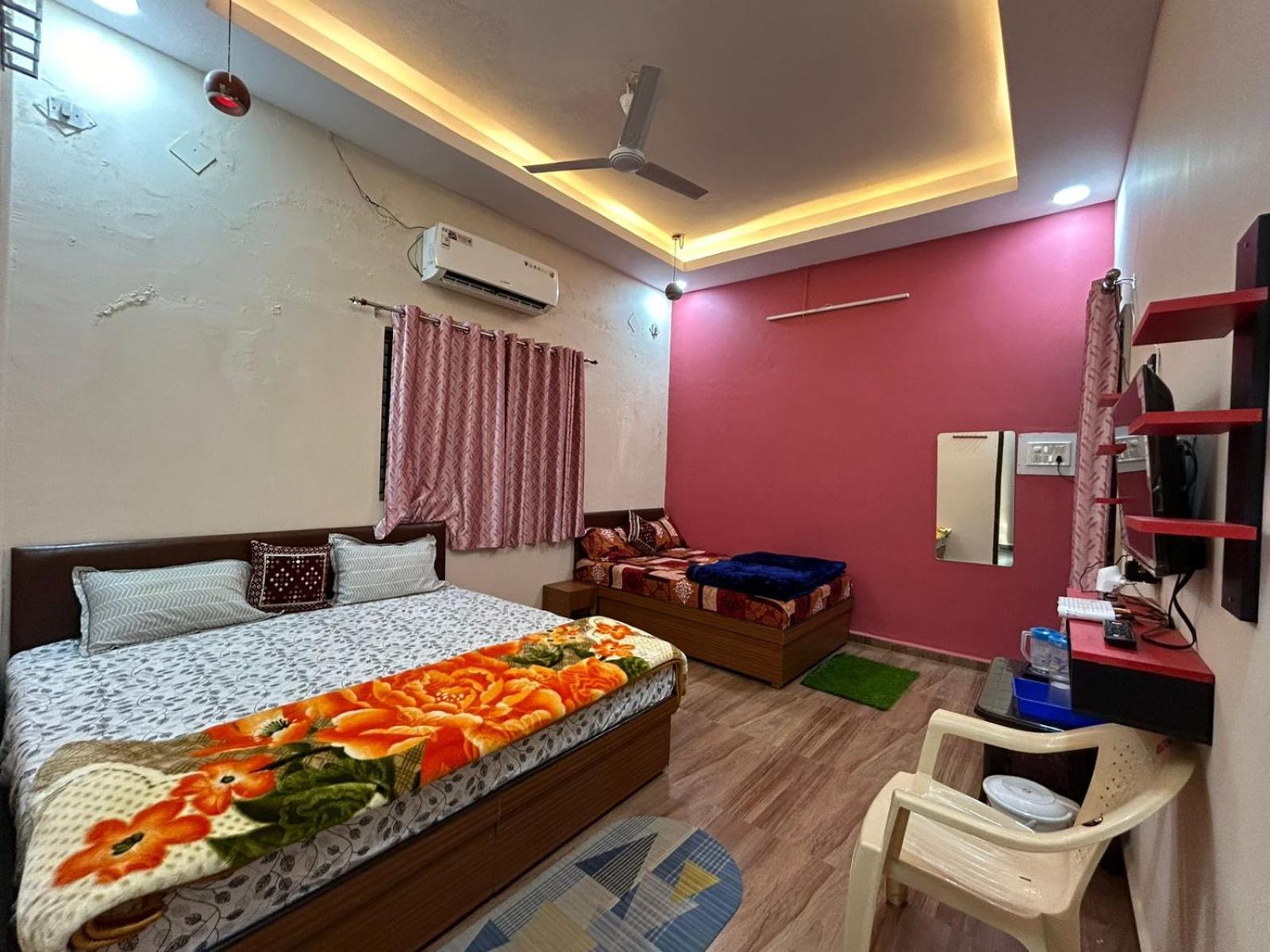 Bed and Breakfast Aashirwad Residency Ujjain Zimmer foto